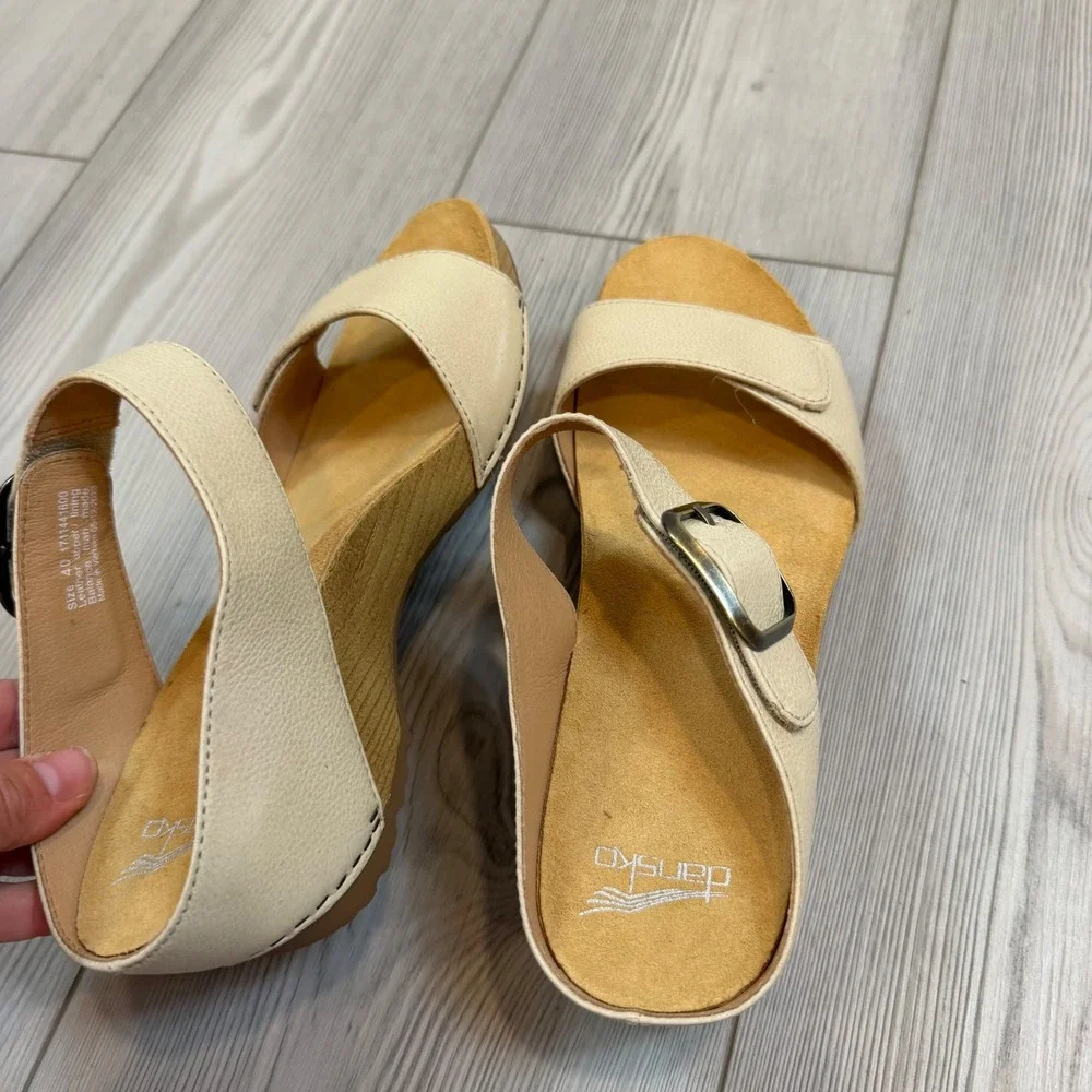 NEW Dansko Tanya Milled Burnished Linen Leather Wedge Sandals Cream 40 US 10